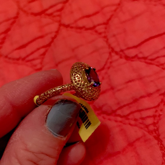 UNIQUE & FABULOUS!! 10k Gold AAA Tanzanite Ring - Picture 15 of 16